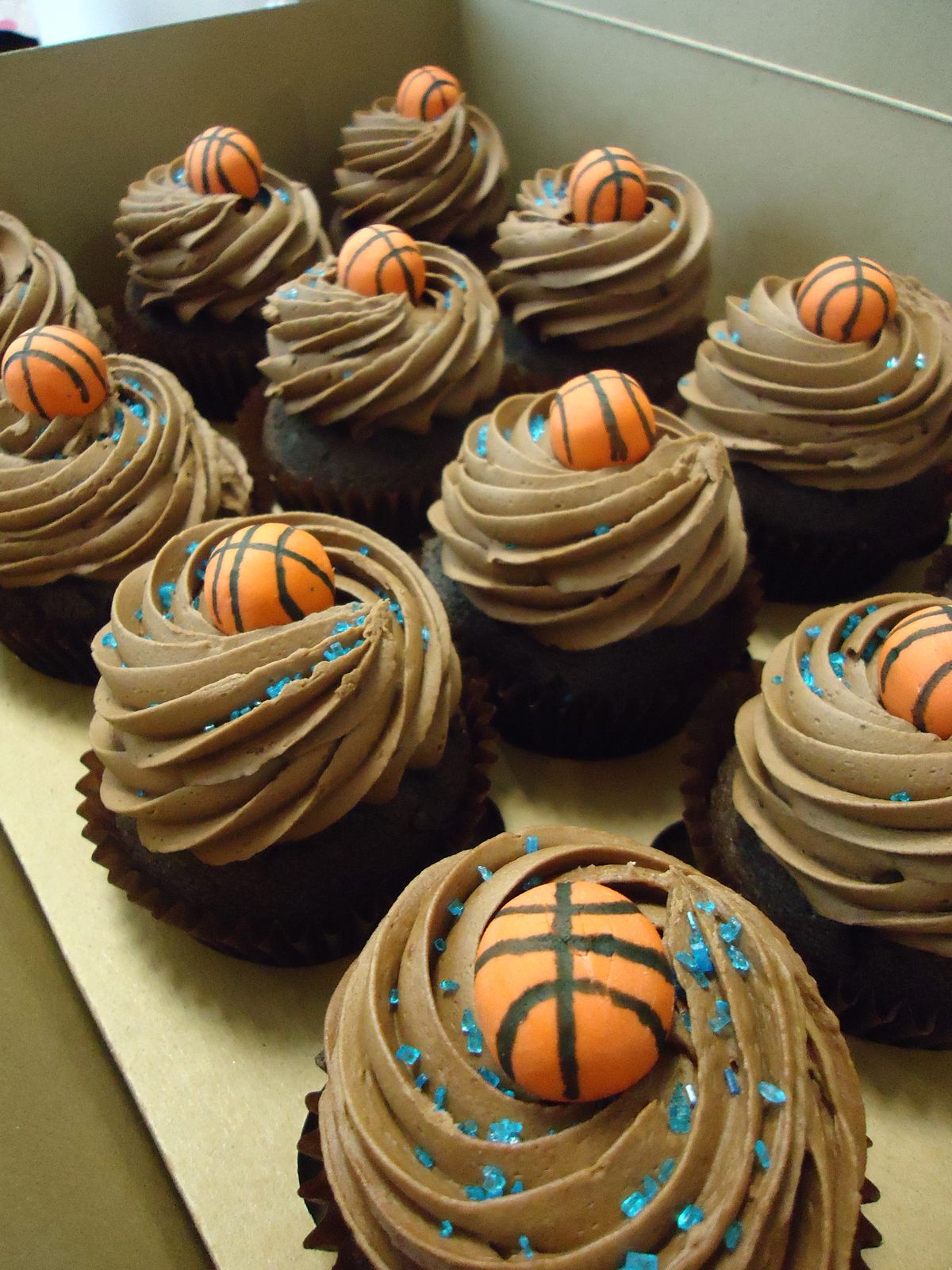 Basketball Cup Cakes V1
