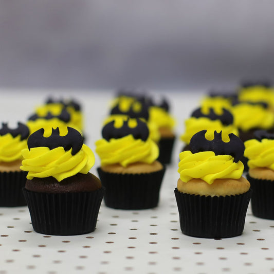 Batman Cup Cakes V6