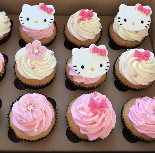 Hello Kitty Cup Cakes V1