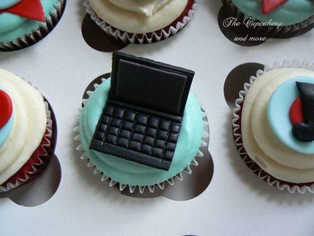 Computer Cup Cakes V2