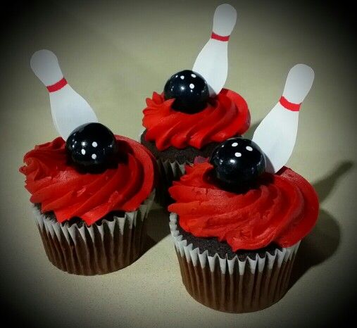 Bowling Cup Cakes V5