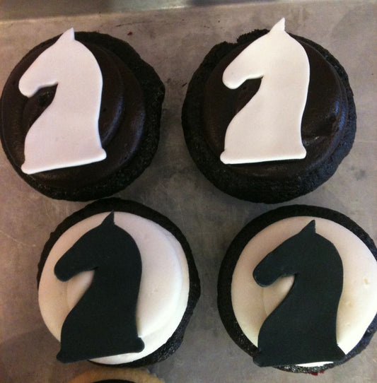 Chess Cup Cakes V1
