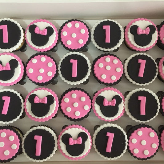 Minnie Mouse Cup Cakes V8