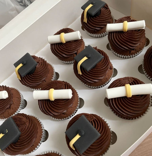 Graduation Cup Cakes V9