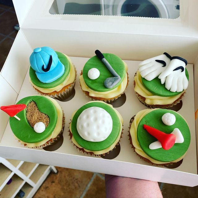 Golf Cup Cakes V1