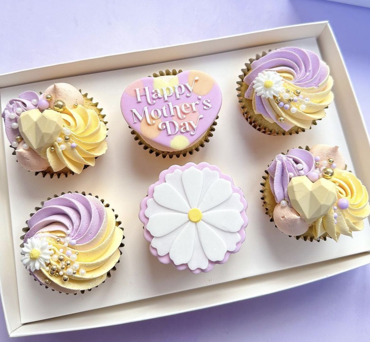 Mother's Day Cup Cakes V6