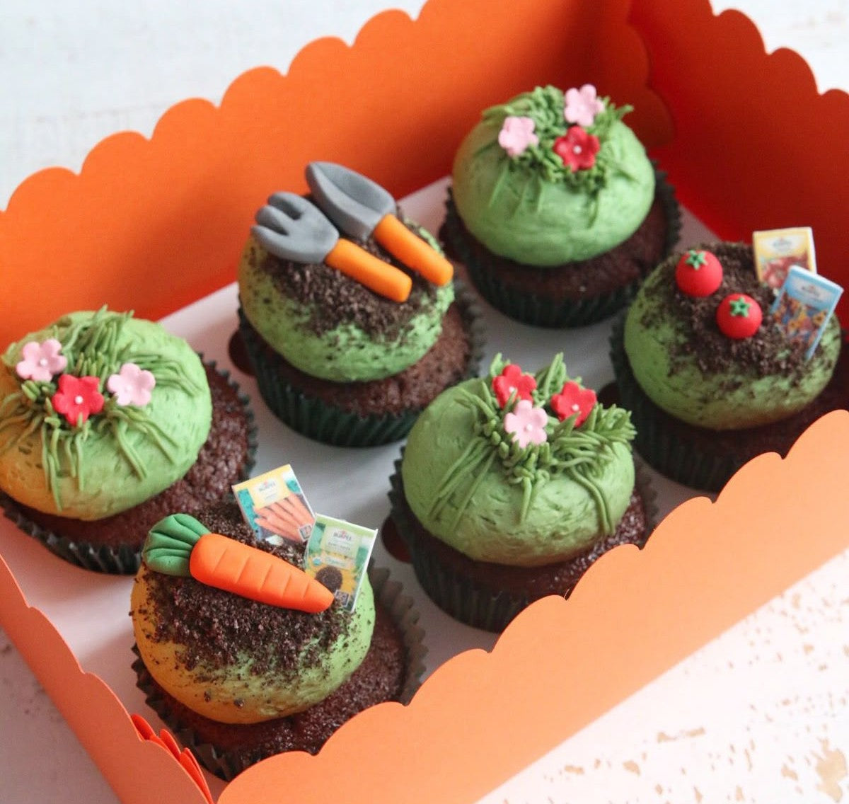 Gardening Cup Cakes V6