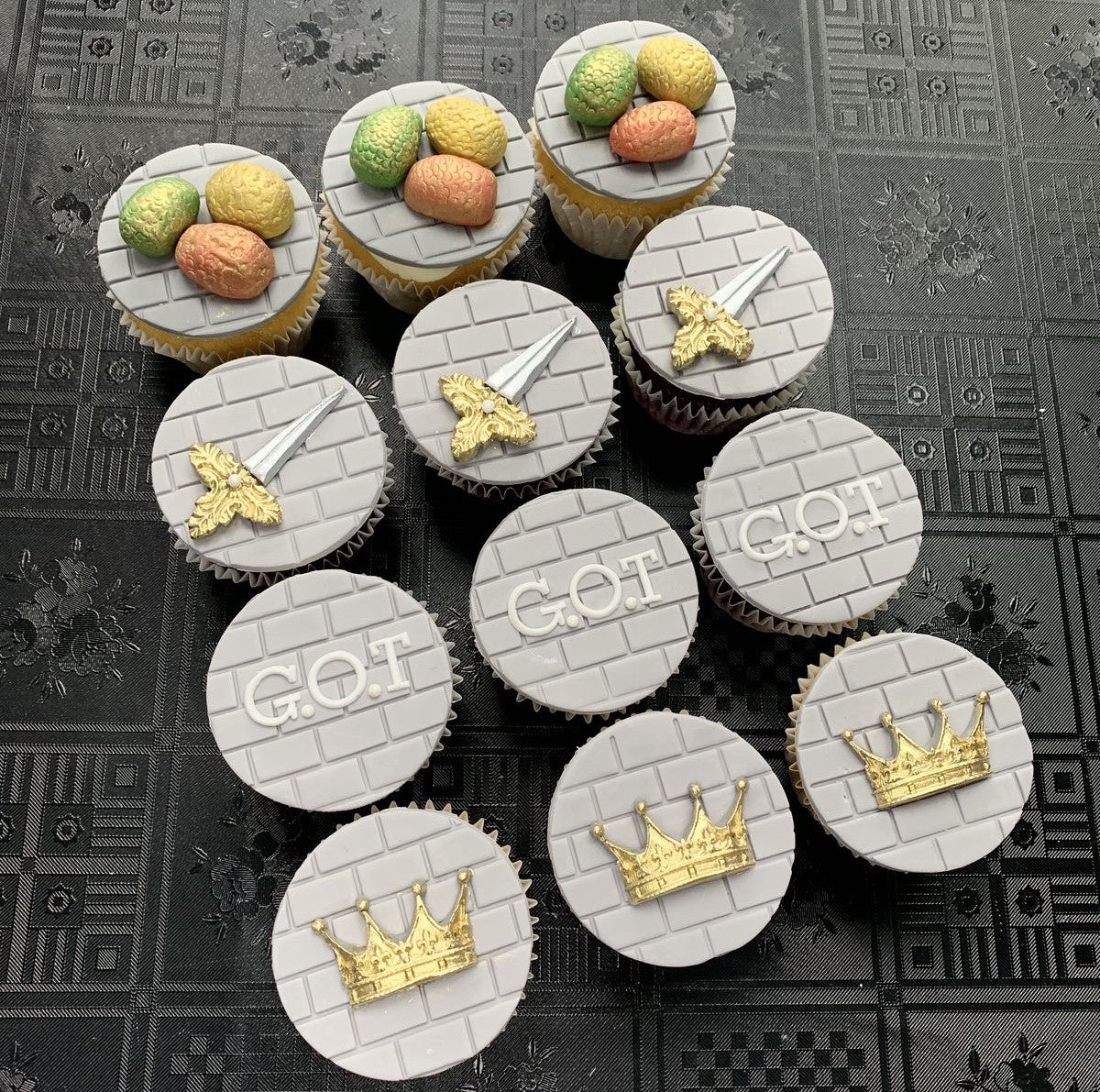 Game of Thrones Cup Cakes V9